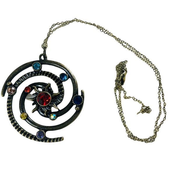 Swirl pendant necklace with sun in the middle with rainbow stones & gold chain - Picture 5 of 5
